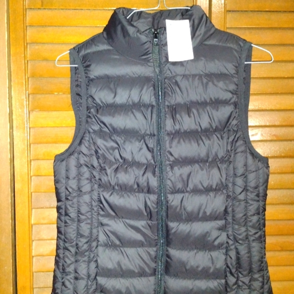 Love Tree packable vest, small, black